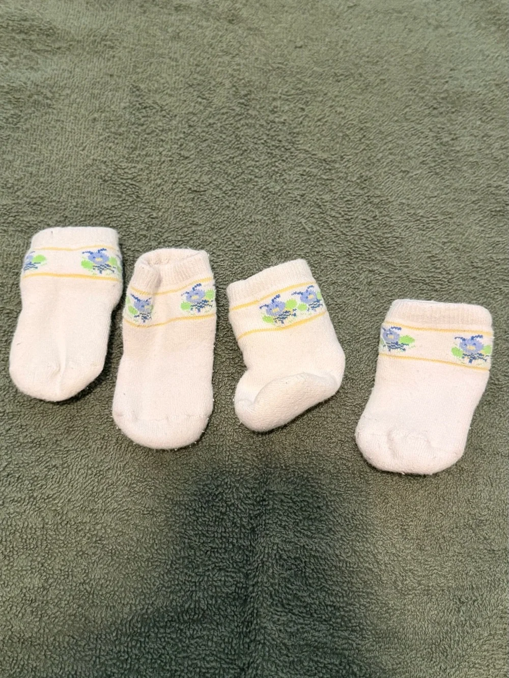 Set of 4 Cream Baby Socks with Blue Bug Trim